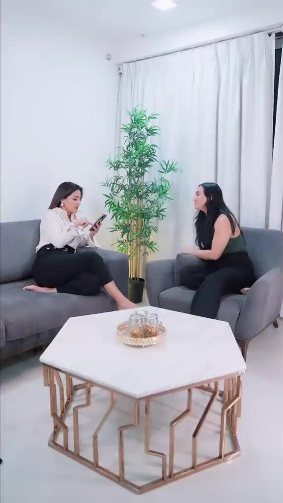 @Hina Khan 💎