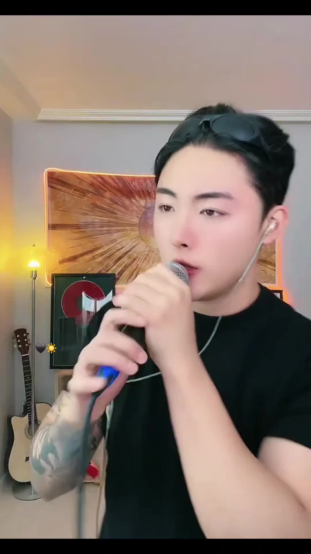 @🖤˚⋆선샤인⋆˚☀️