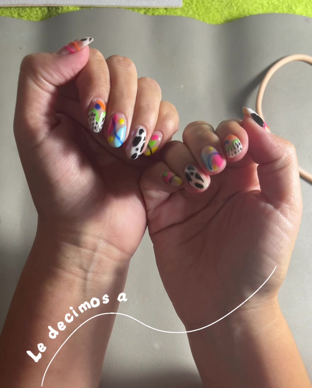 @María