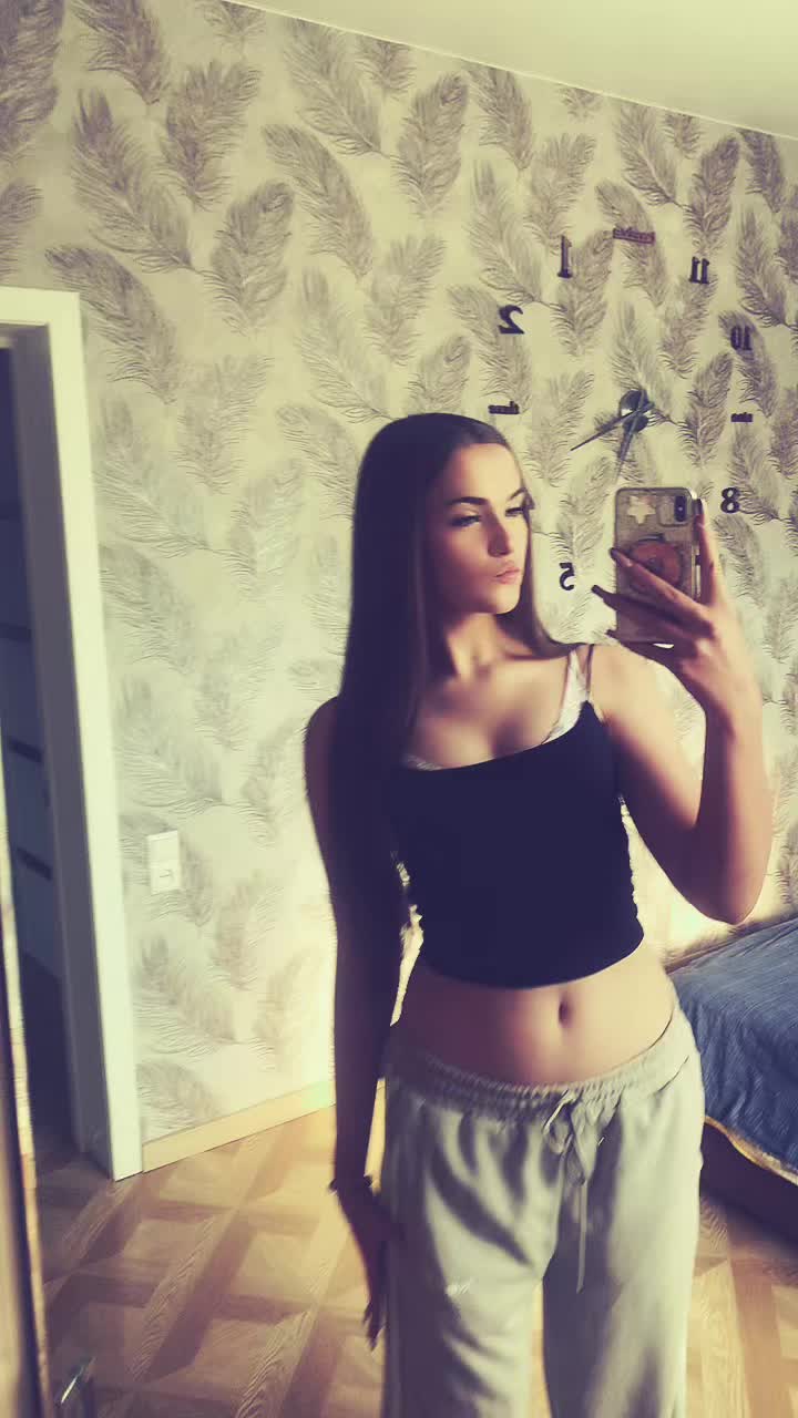@🦂