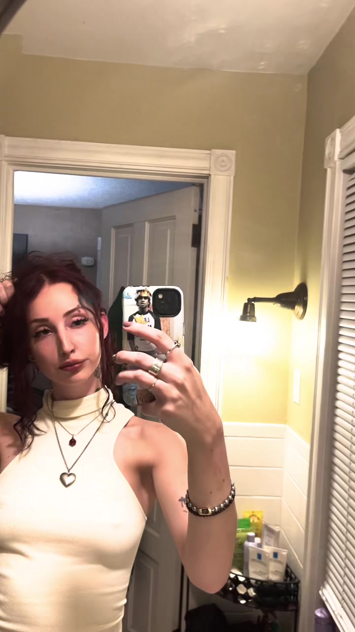 @iz🫂