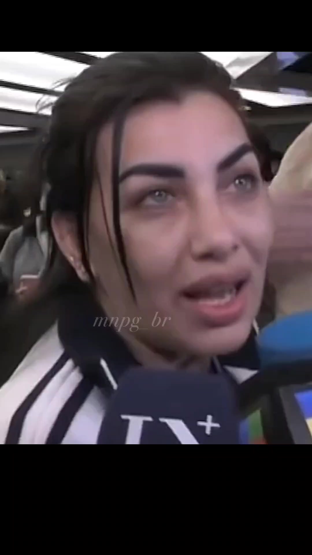 @★★★