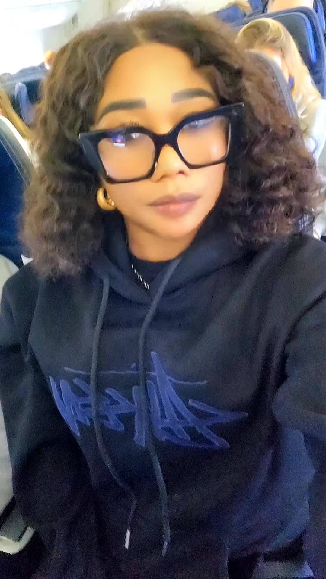 @QUEENBACKUP