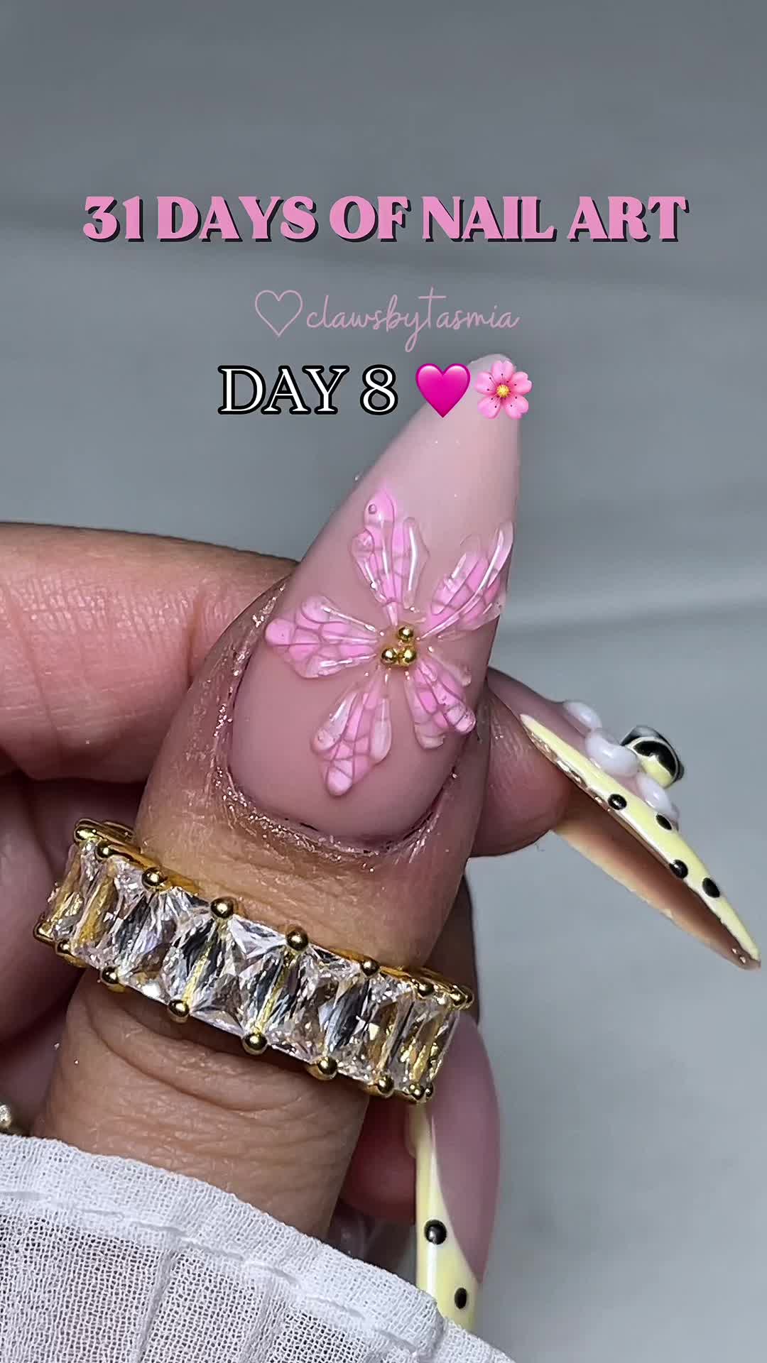 @clawsbytasmia ✨