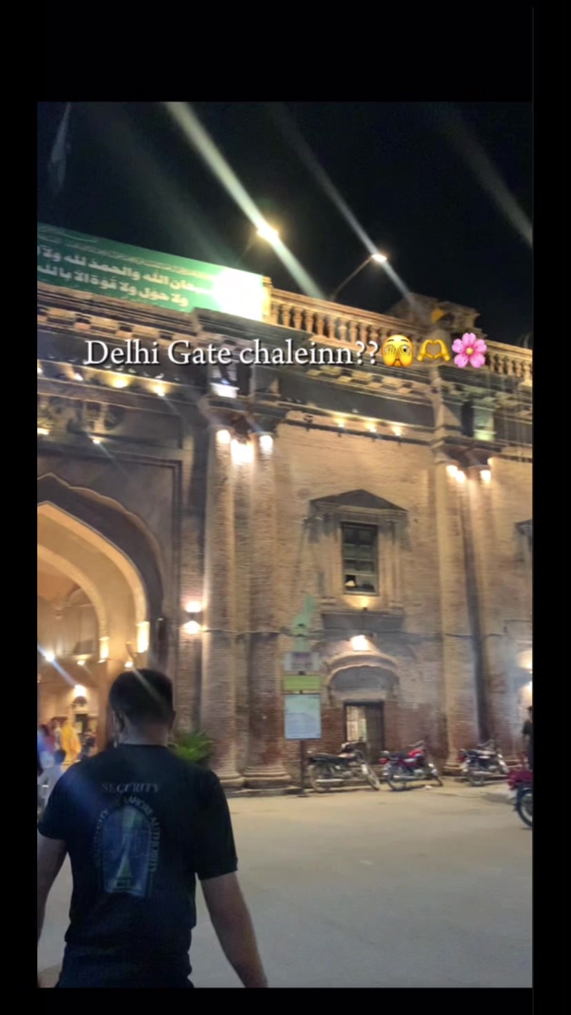 @Malaika Khan🚩