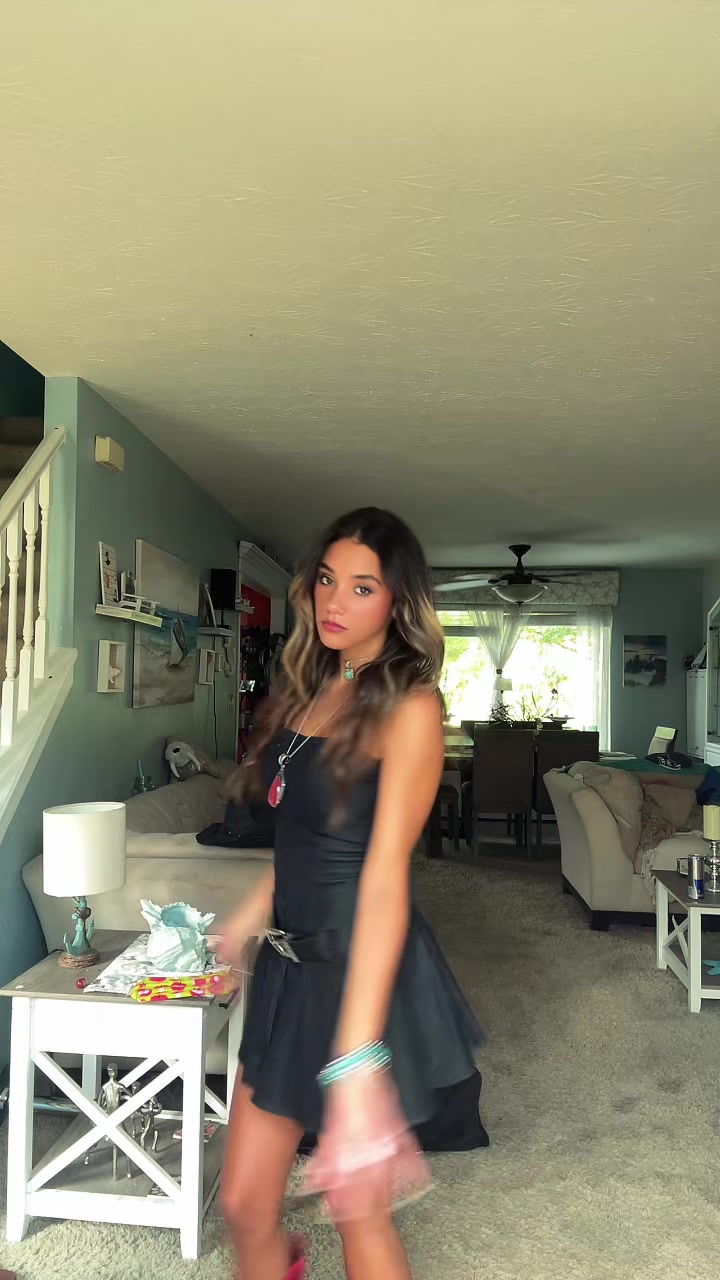 @Lilabel brown🤍