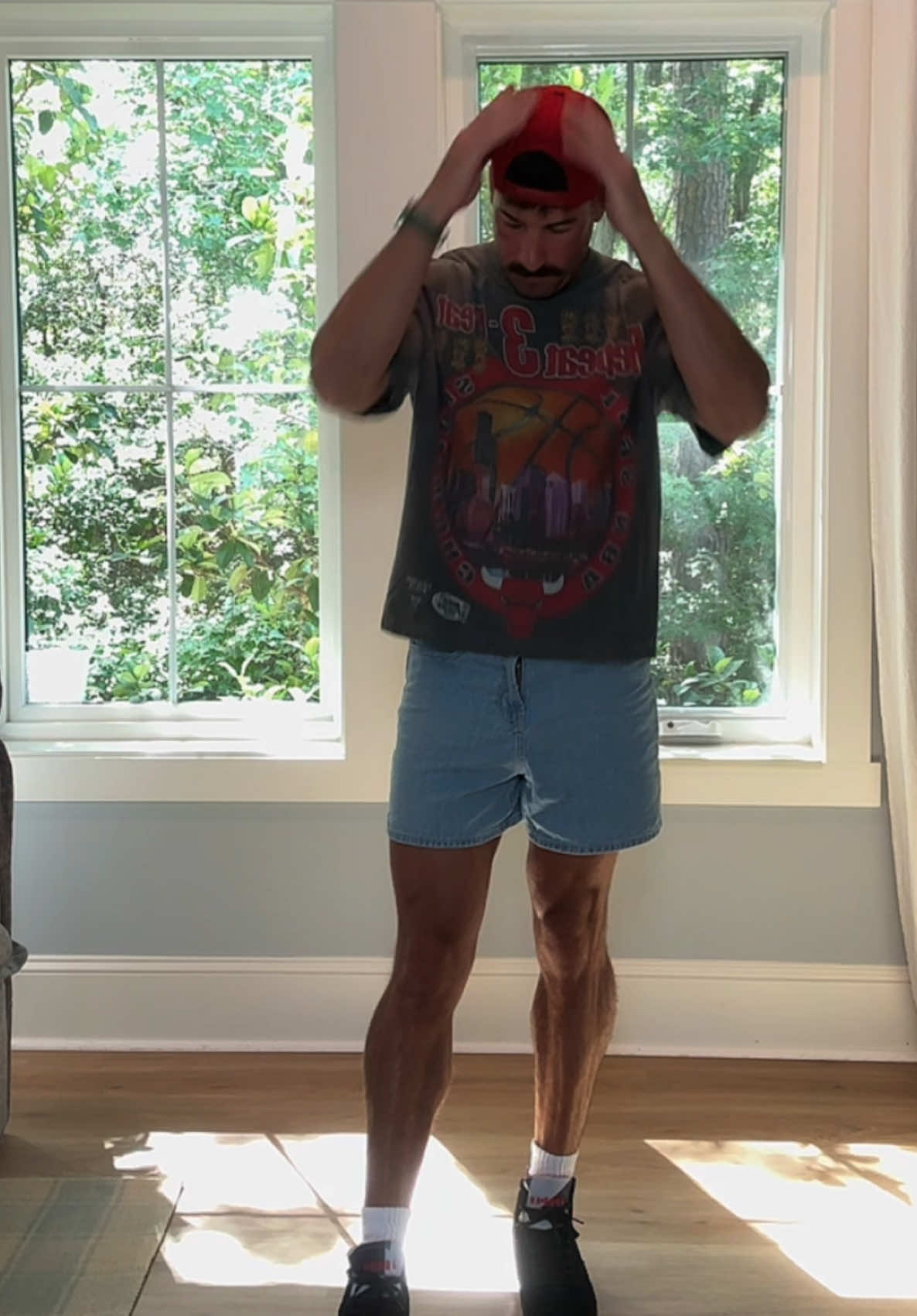 @SneakNStyle
