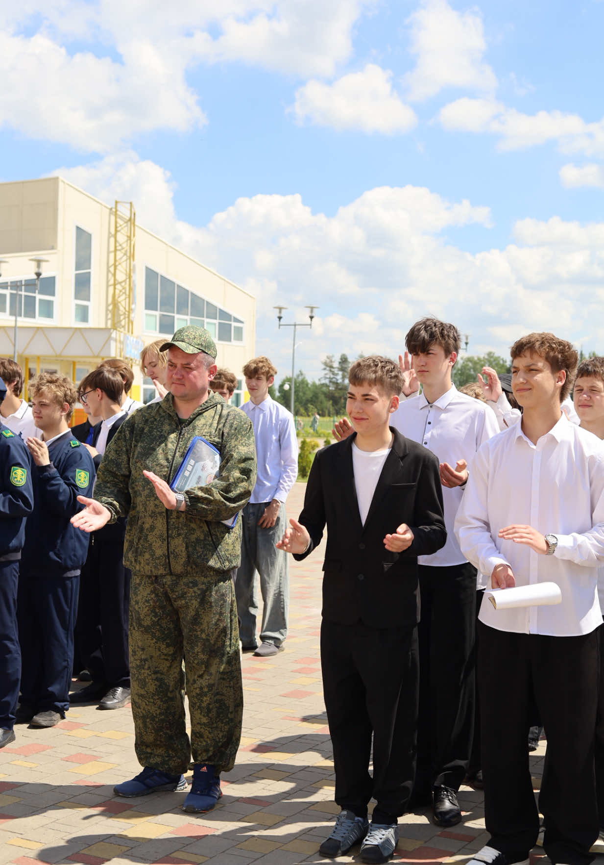 @school_8_bobr