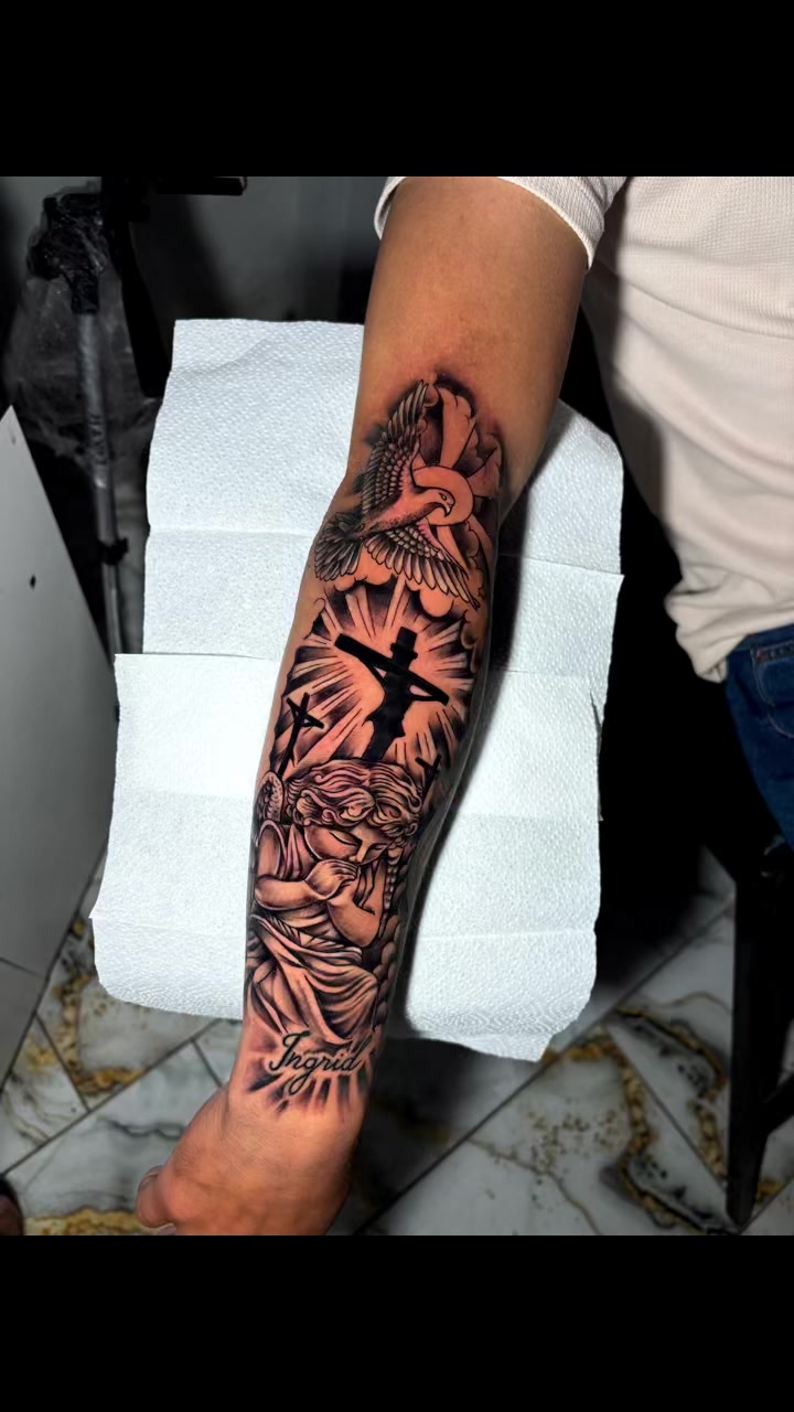 @Jona Tattoo