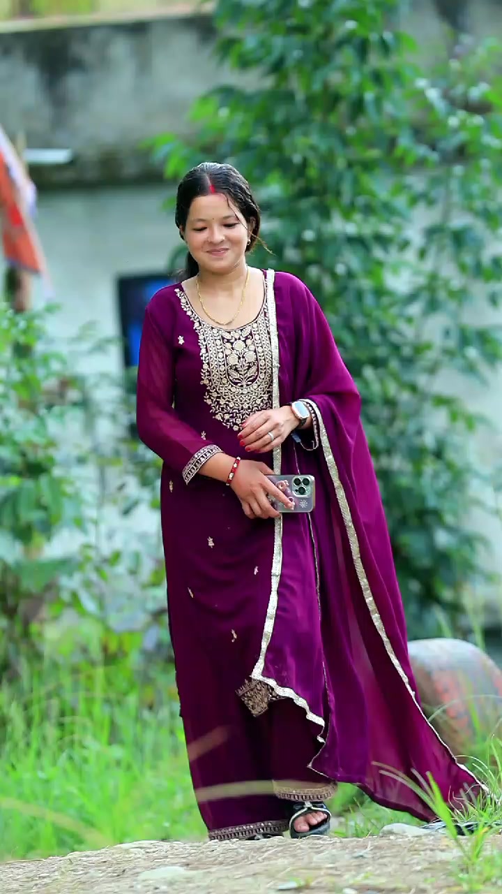 @सबिना ❤️👑...<K>