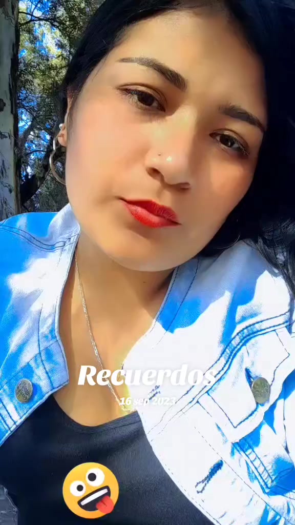 @Juli'.🦋🧀🖤