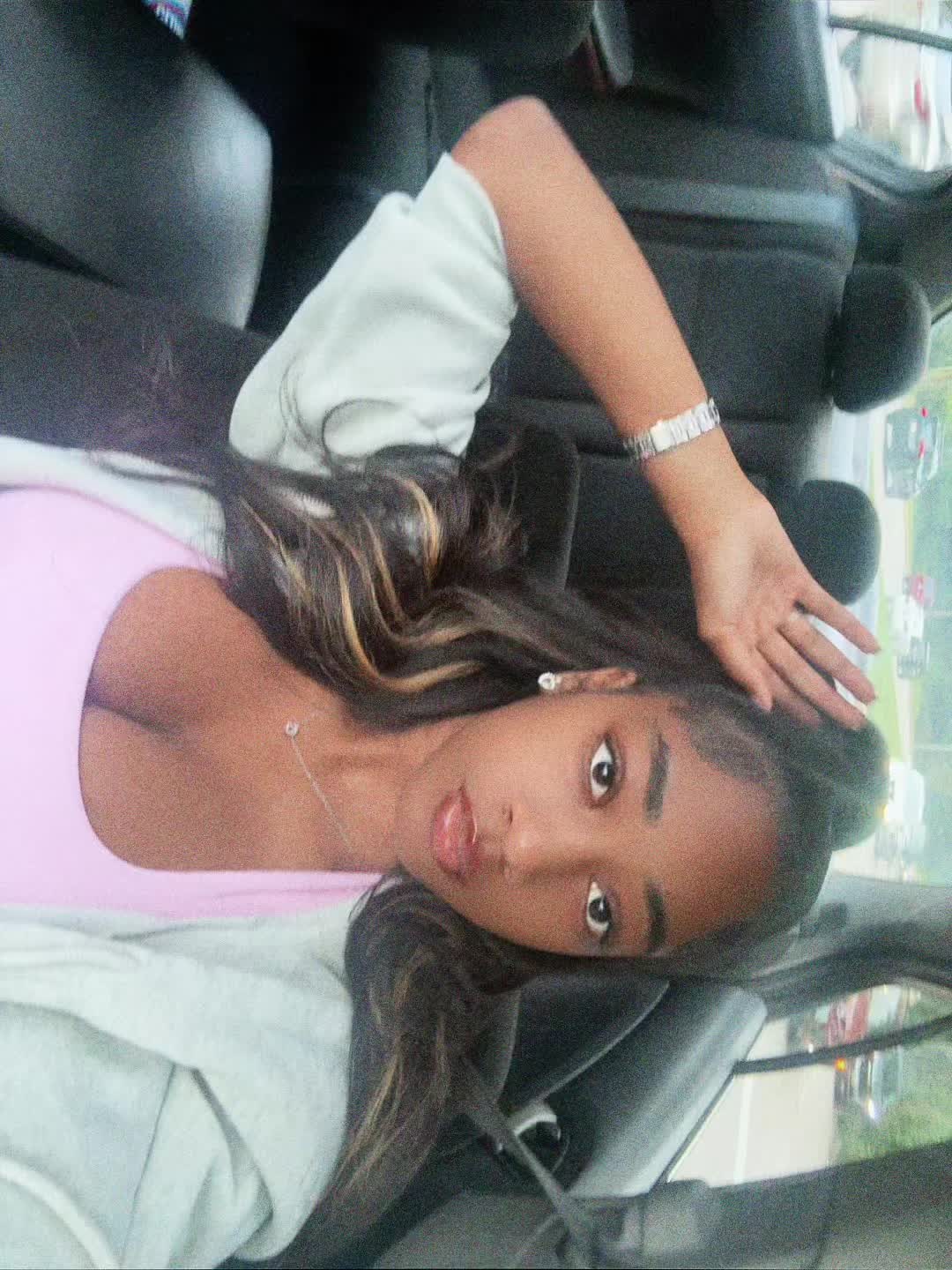 @Thegirlnextdoor😇