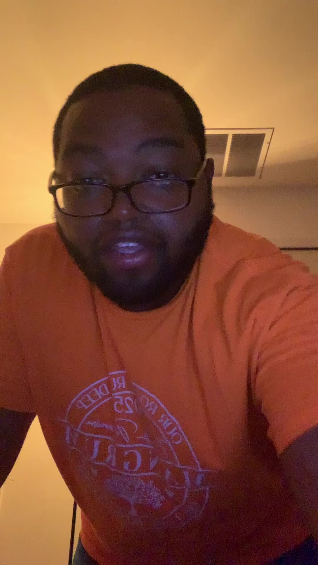 @Unfazedkingjoebluemusicdaddy✝️