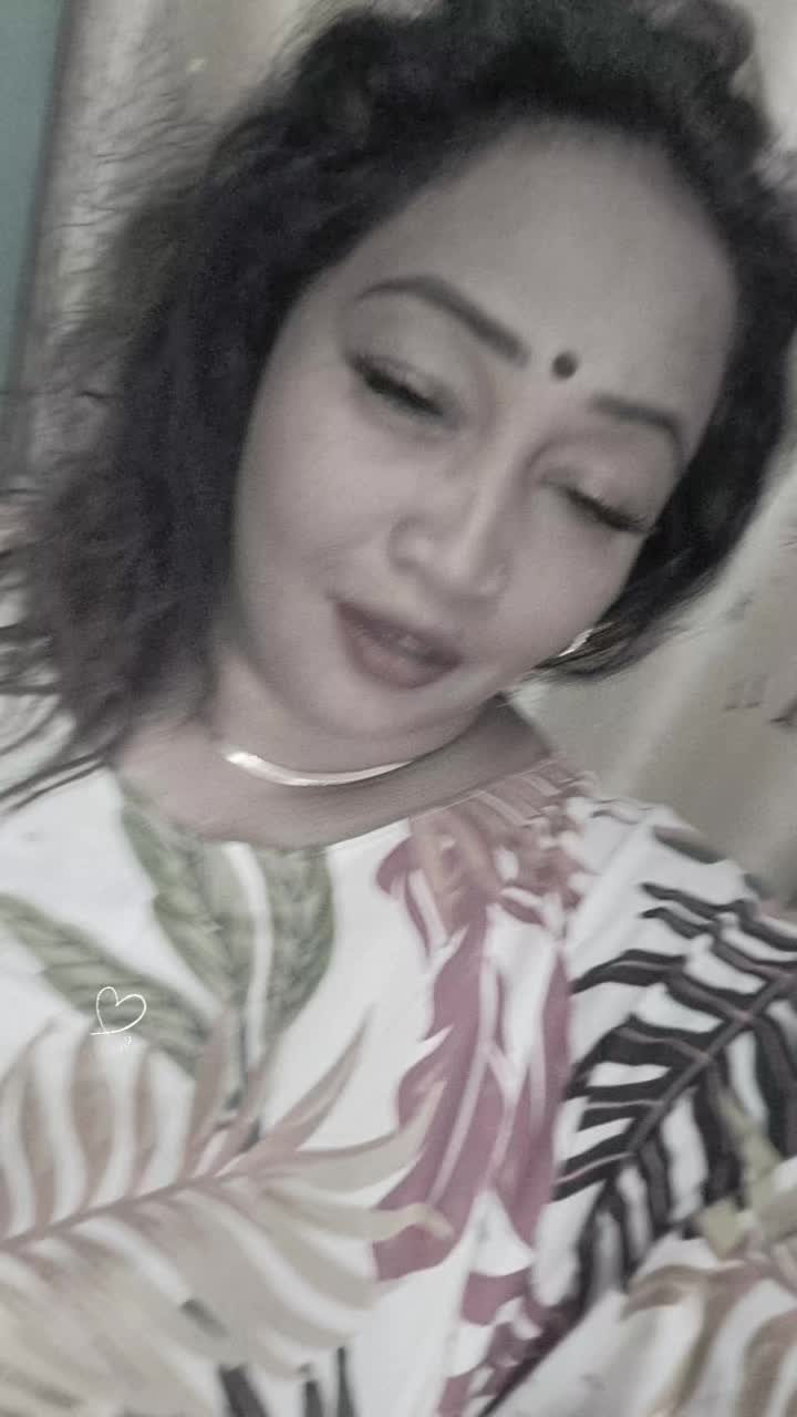 @Brinda_😗