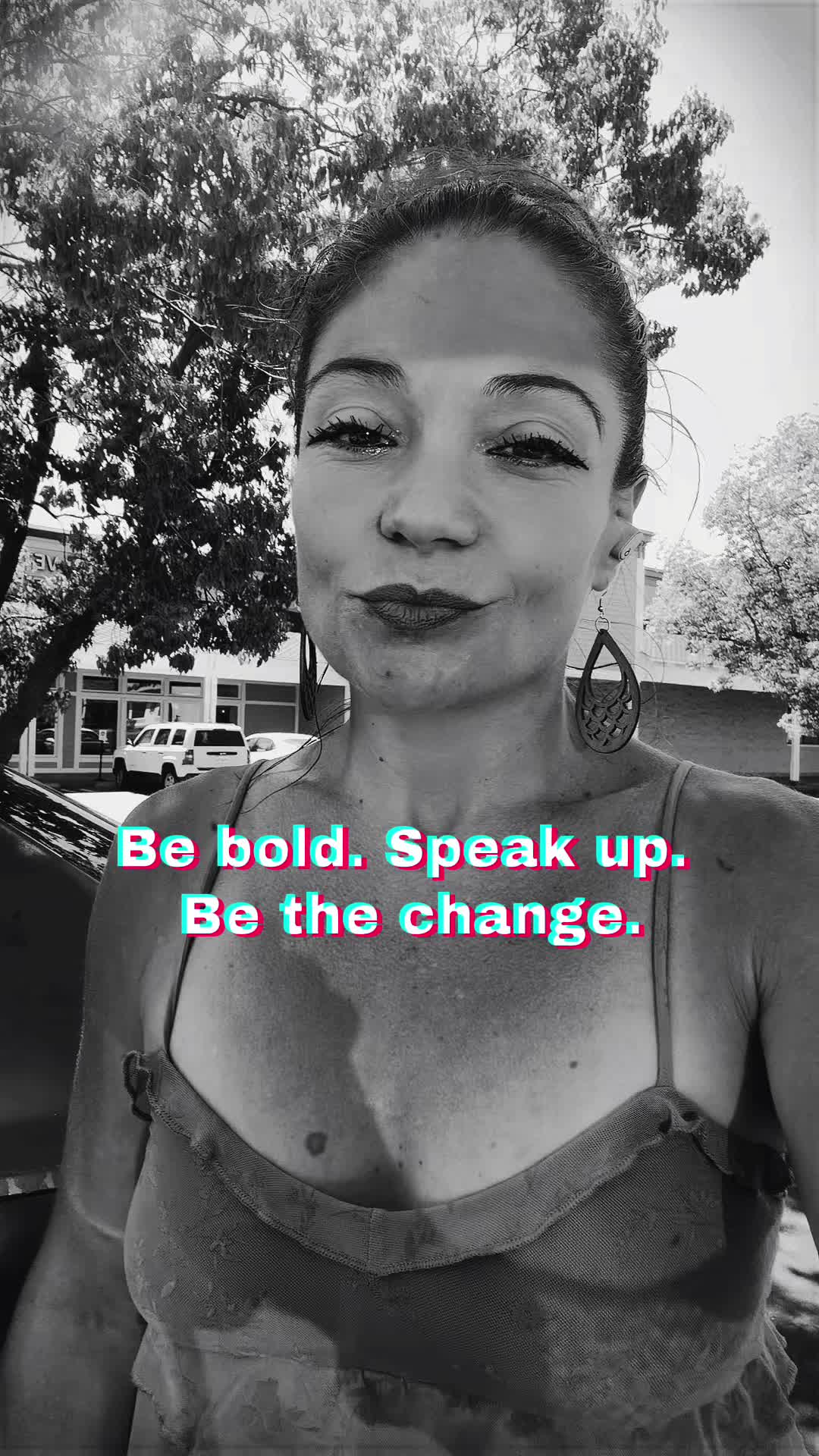 @Raven Chapter  🦁✨🌹🔥🌌🛸🔑👑