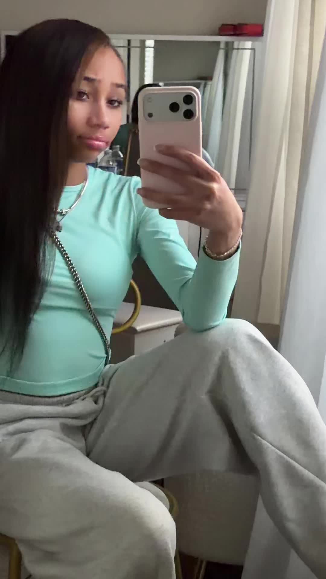 @y
