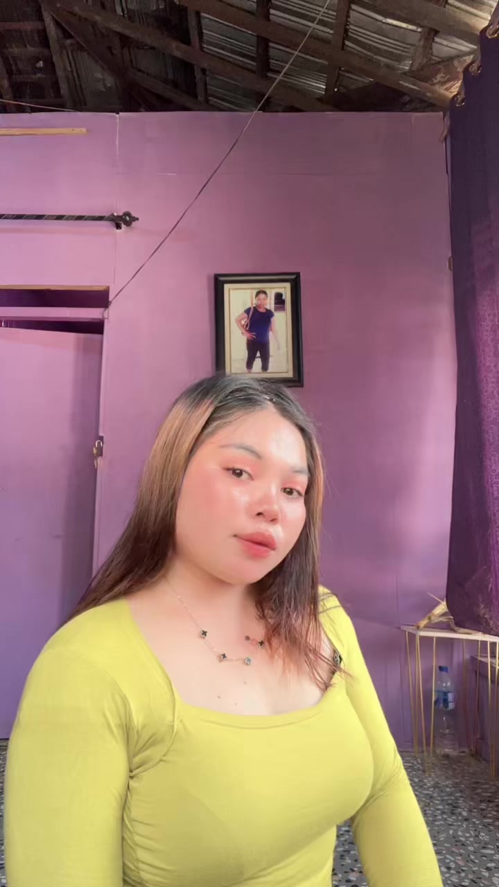 @Uyuy_jee🥀