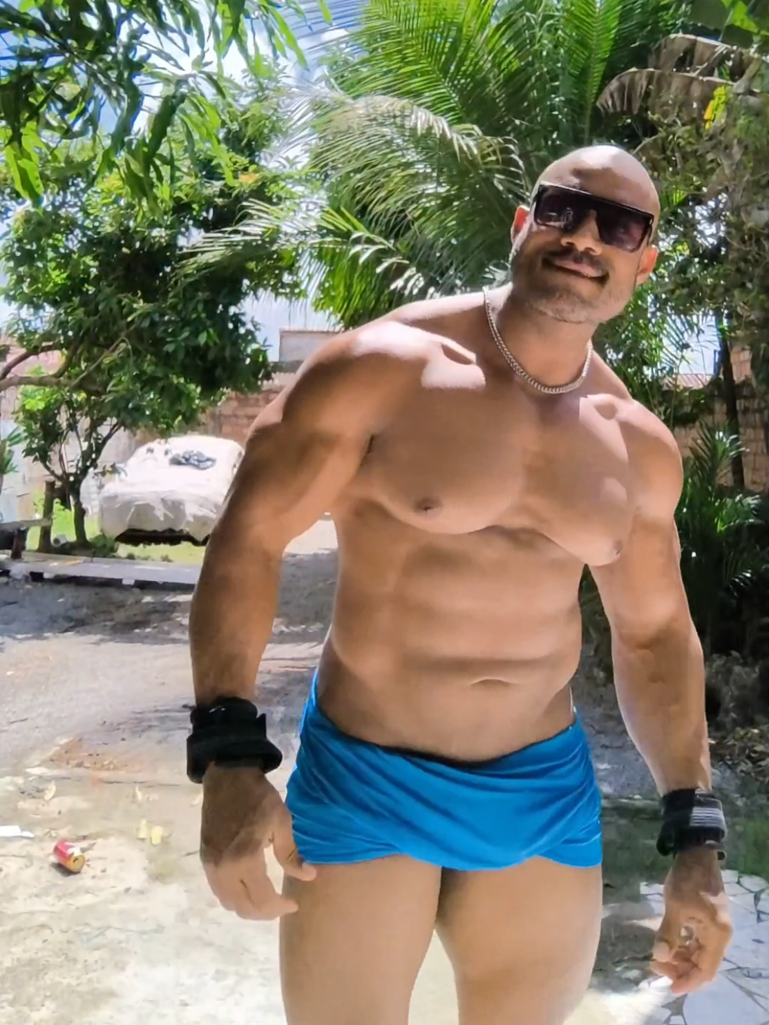 @⚡BIG STRONG⚡