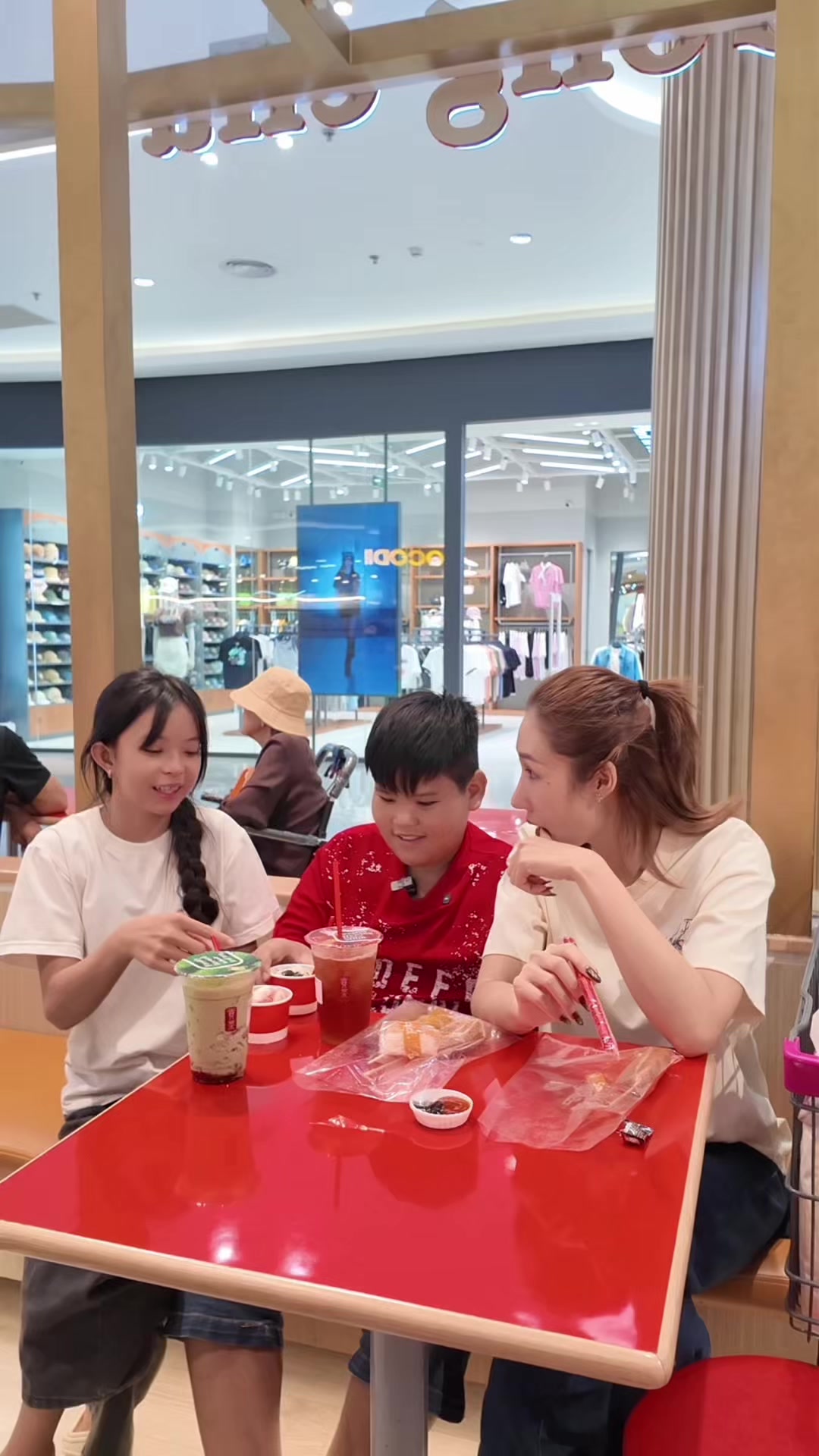 @Nguyễn Huỳnh Như