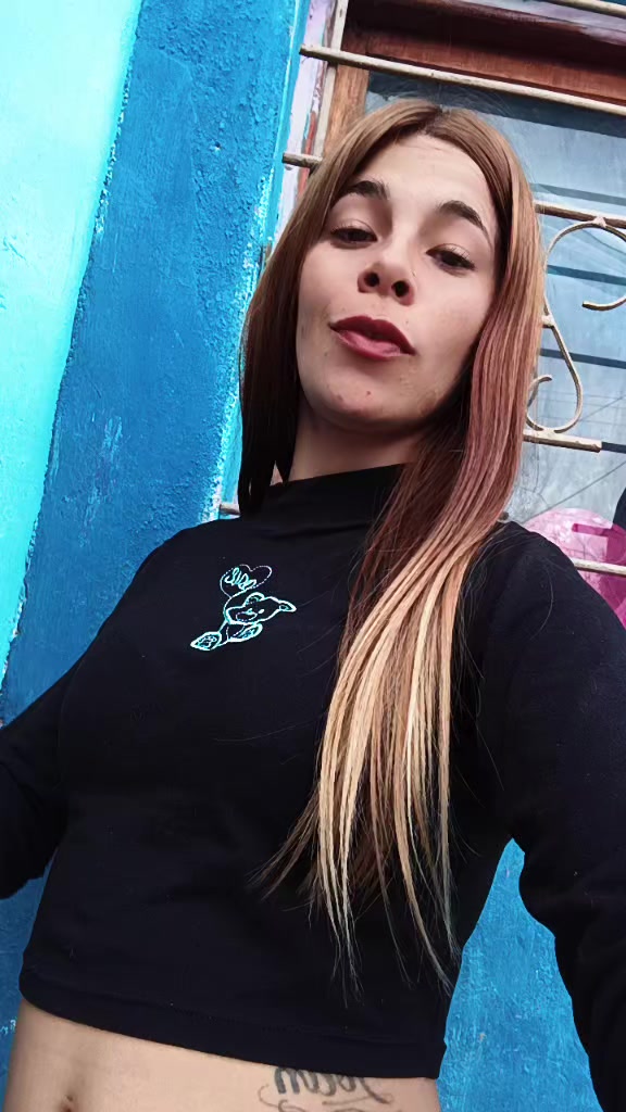 @niinavega24