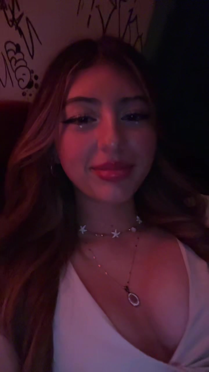@𝔞𝔫𝔤𝔢𝔩𝔦𝔫𝔞
