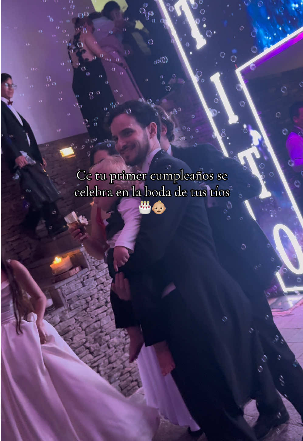 @Chiqui_22_