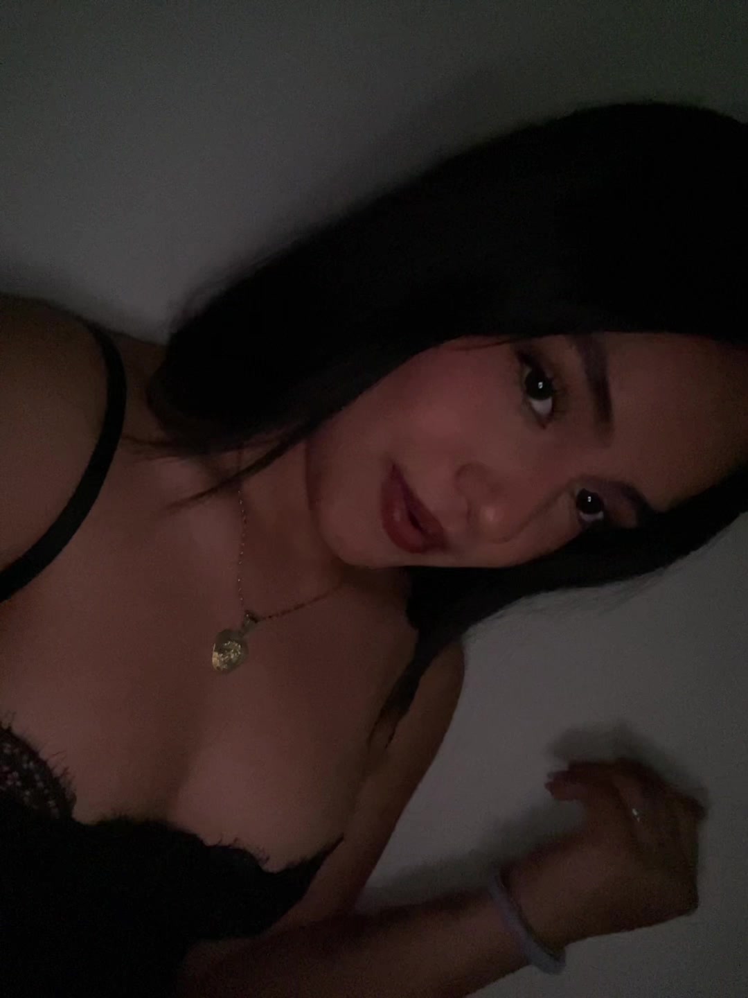 @ ᴠᴀʟᴇʀɪᴀ ʙ