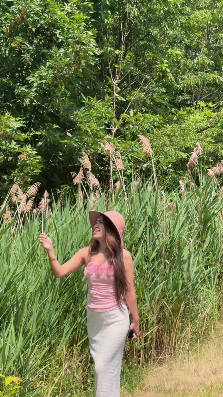 @🦋