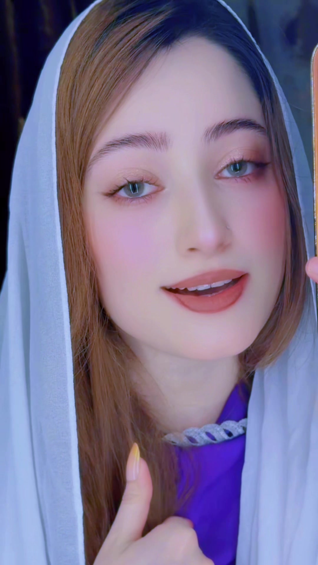 @🦋Ghezal Nazari4. 👑