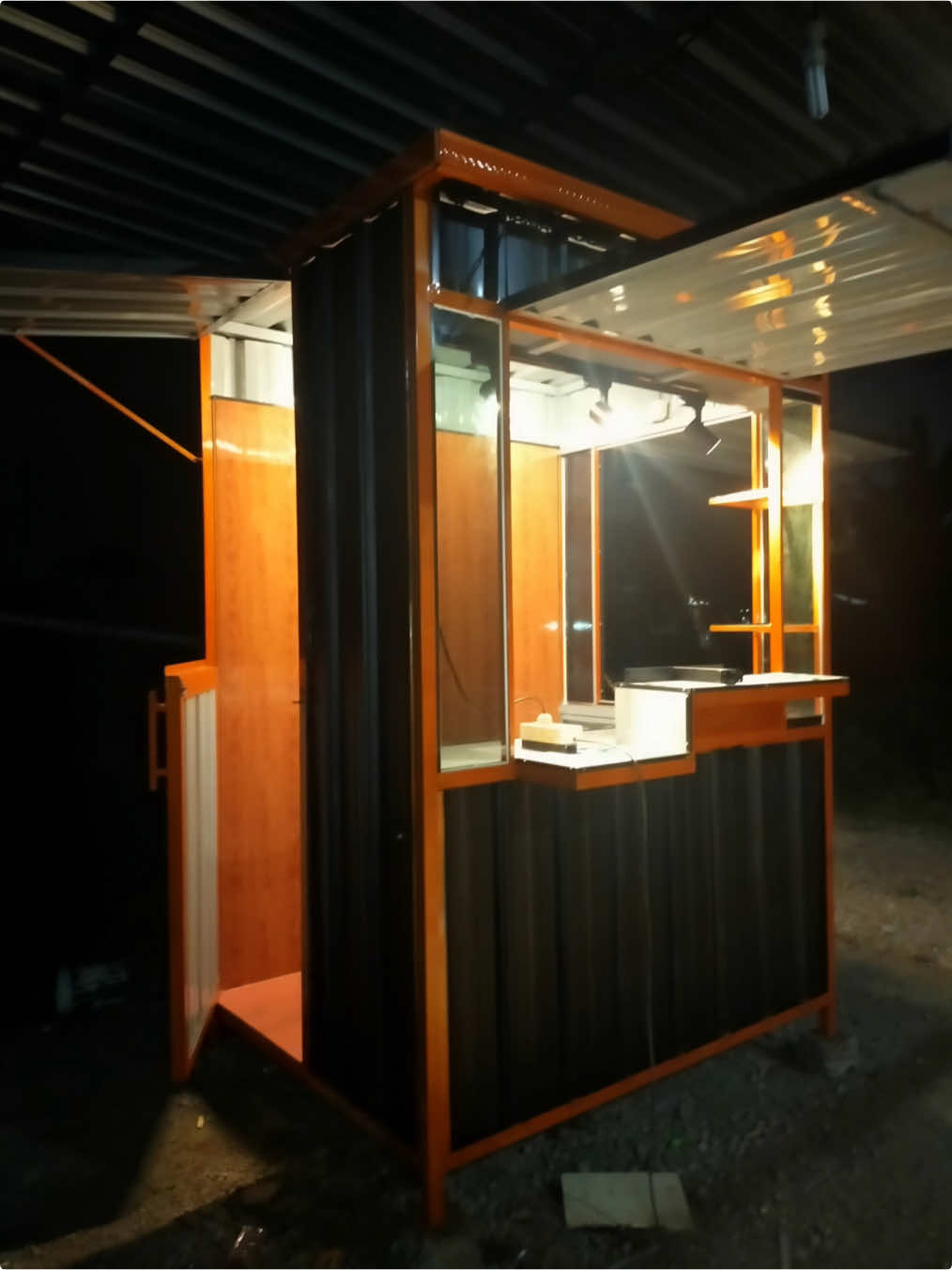 @Booth Container Jawa Timur