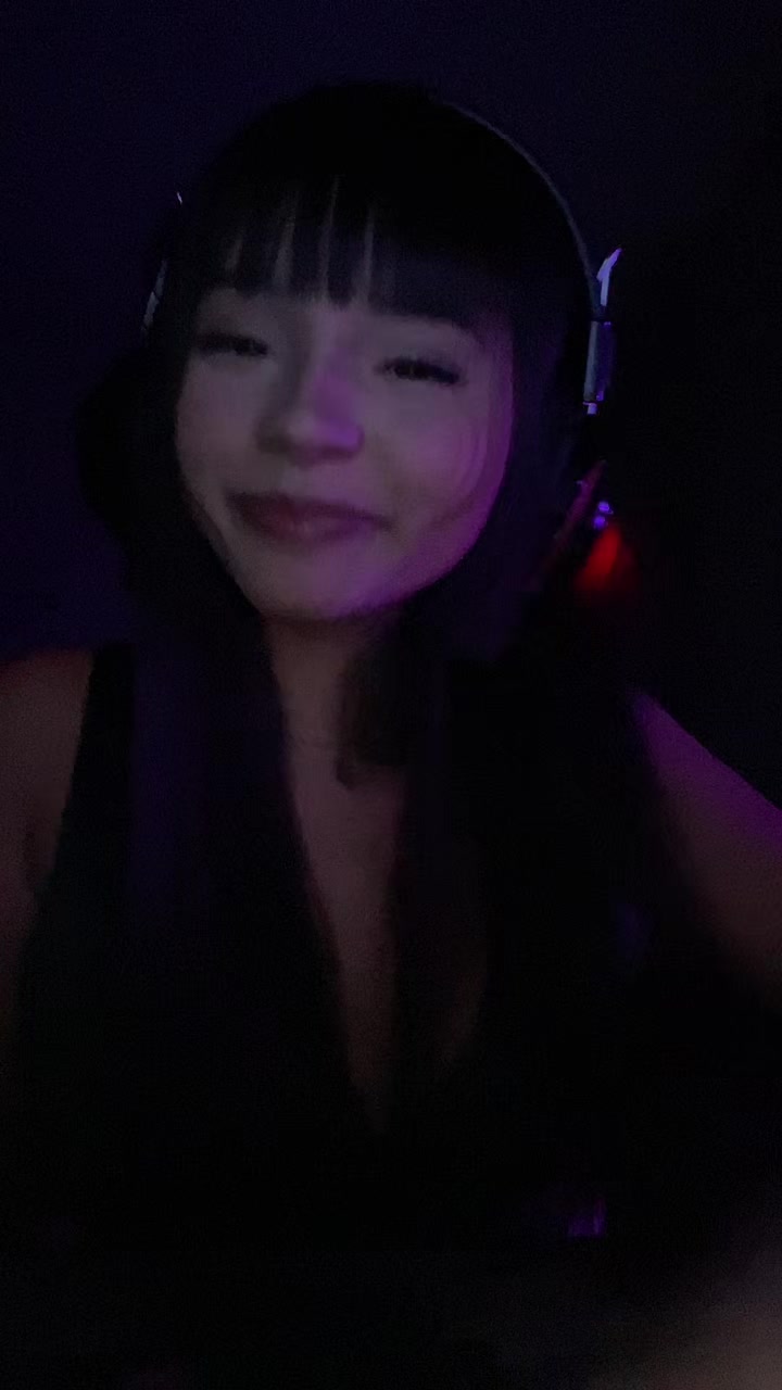 @annavoig