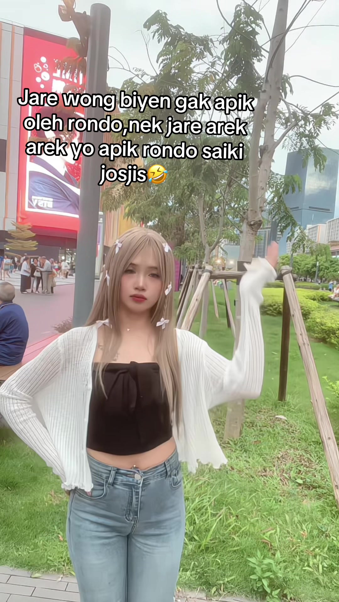 @👑𝙌𝙐𝙀𝙀𝙉𝙇𝙔👑
