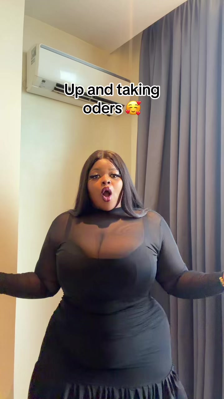 @Everything-plus-size🛍️🔌