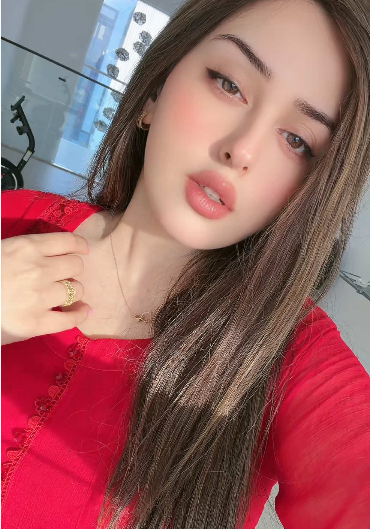 @Kausar 👑
