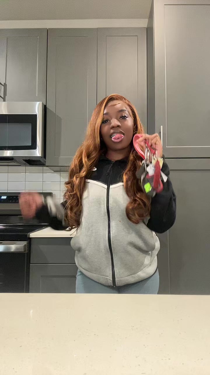 @Shaniyaalexis ✰
