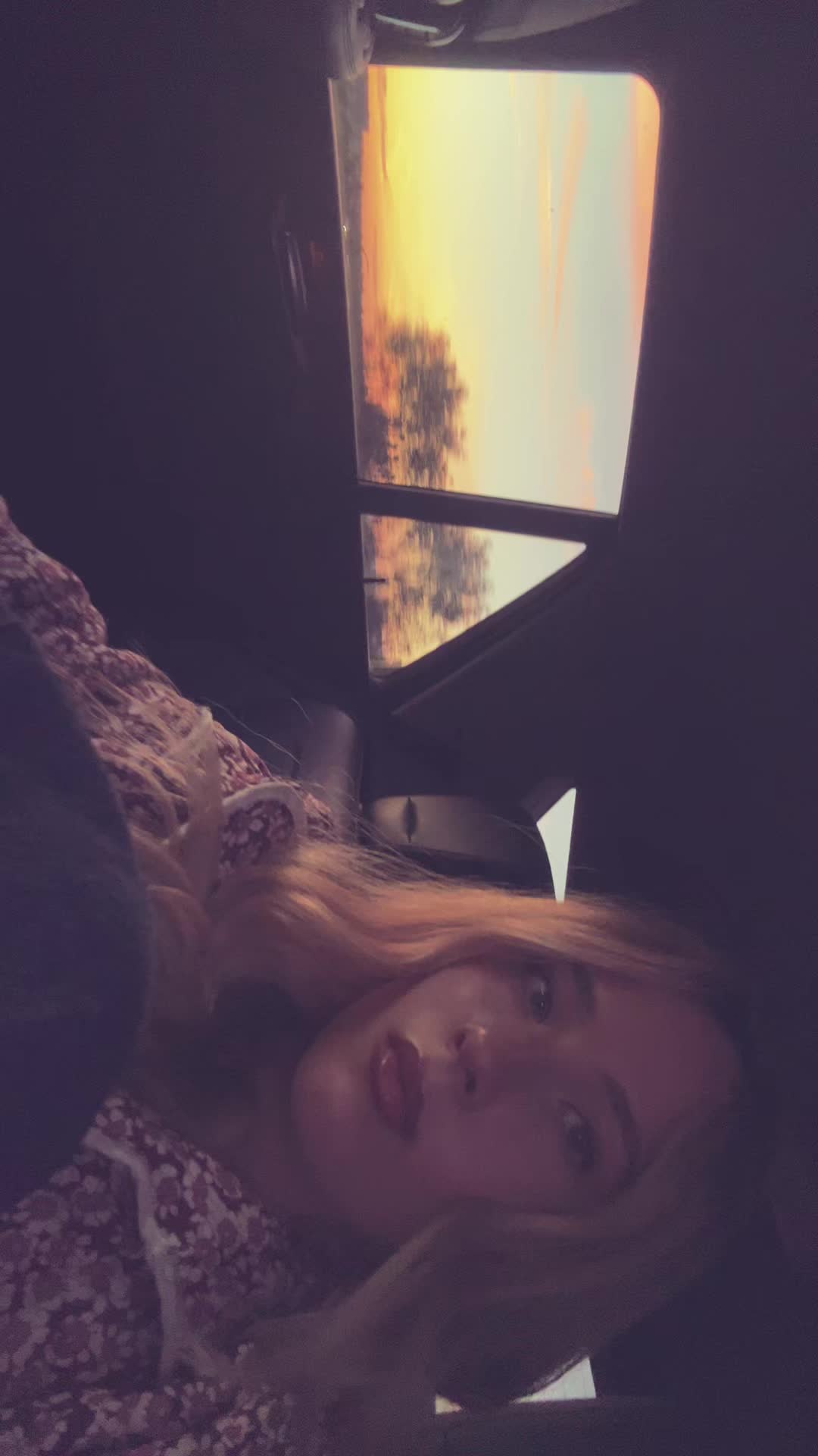 @💐꓄ꏂꌚꌚ☀️