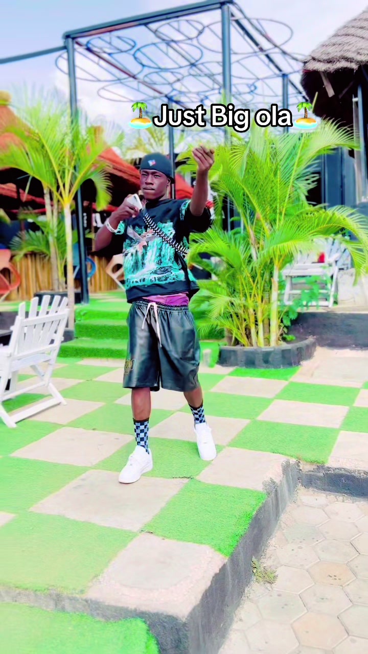 @🏝️Just Big Ola🏝️