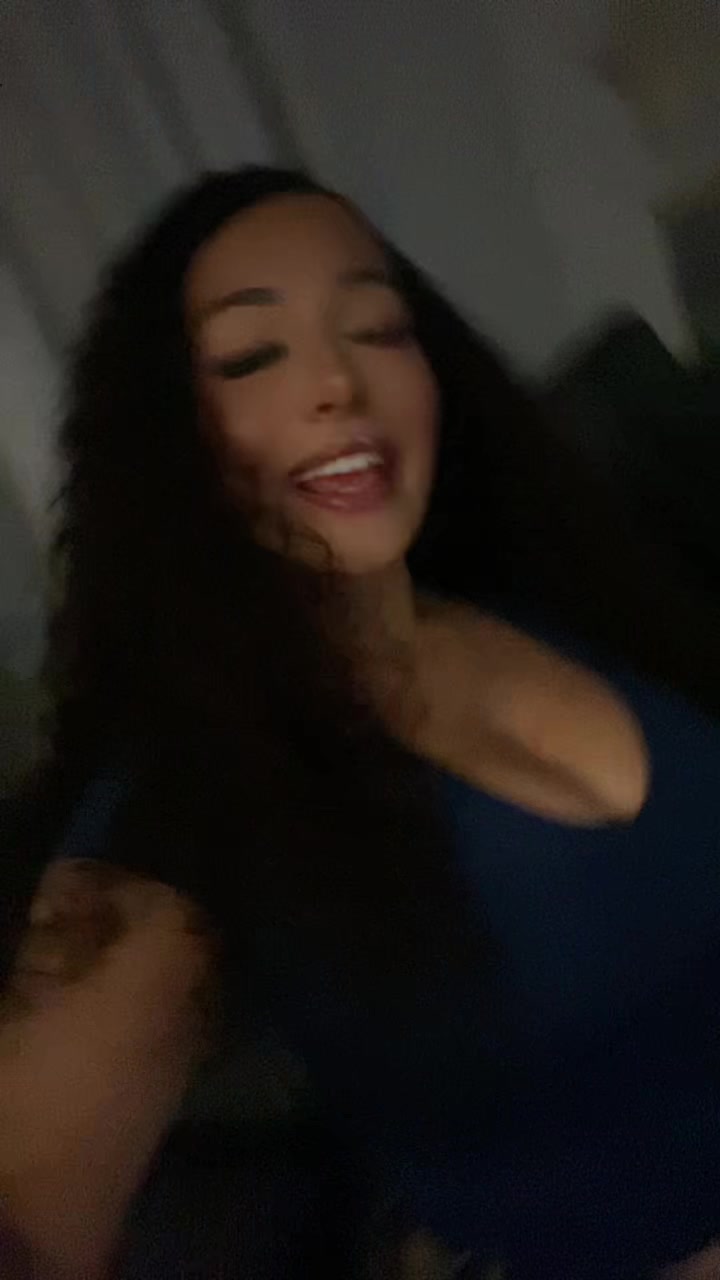 @itsallyrosee