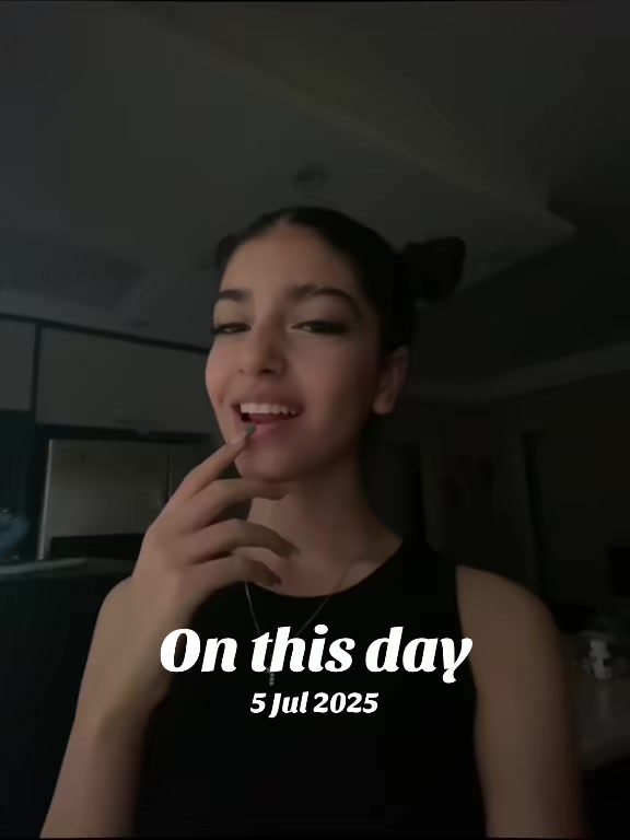 @avaaawoo