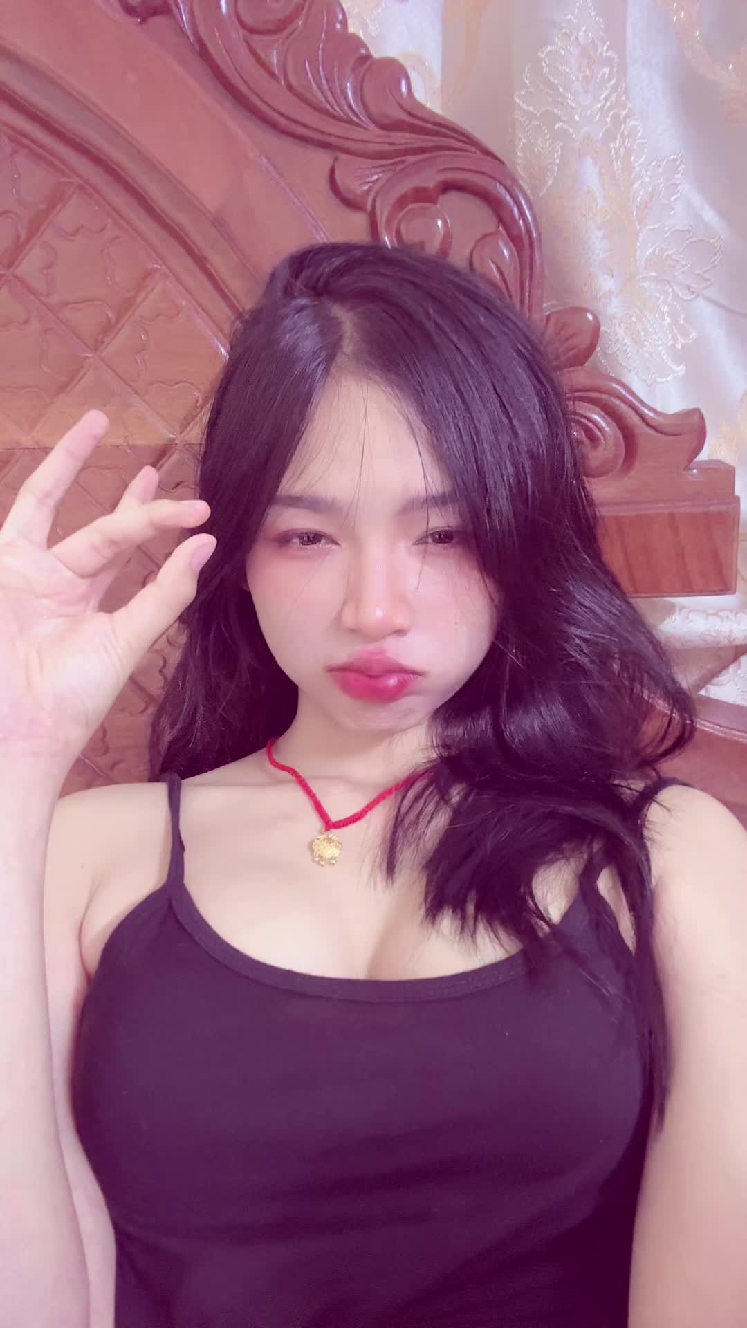 @JULIE 茉莉🦂