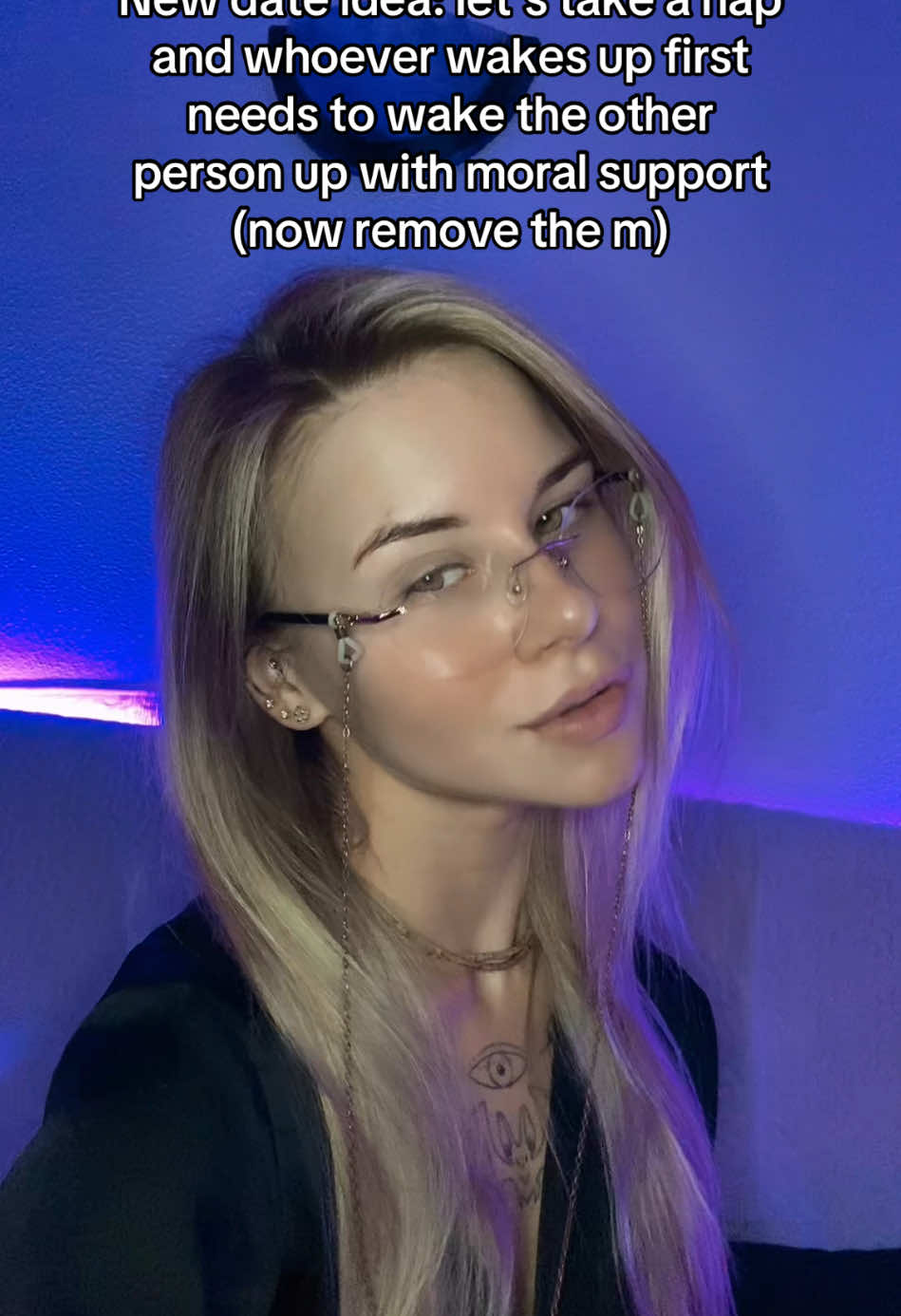 @hollyyourbadgirl
