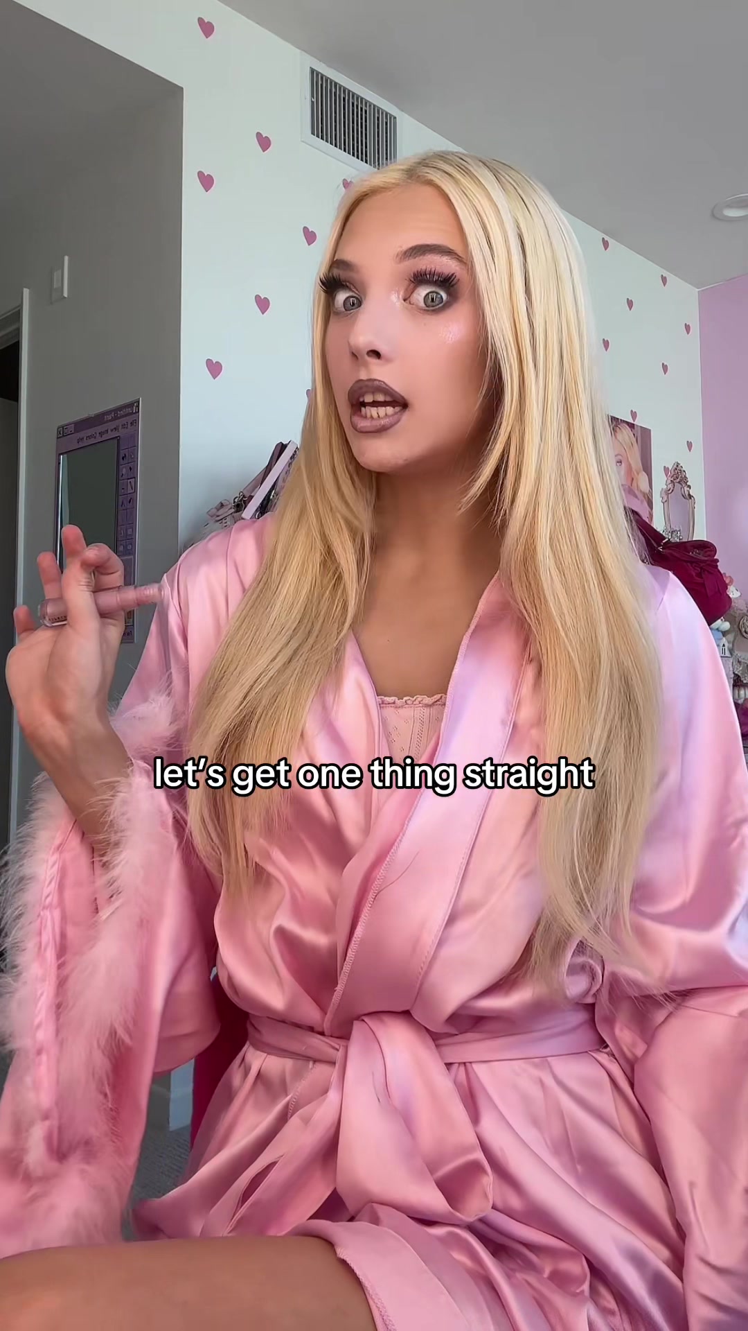 @mo