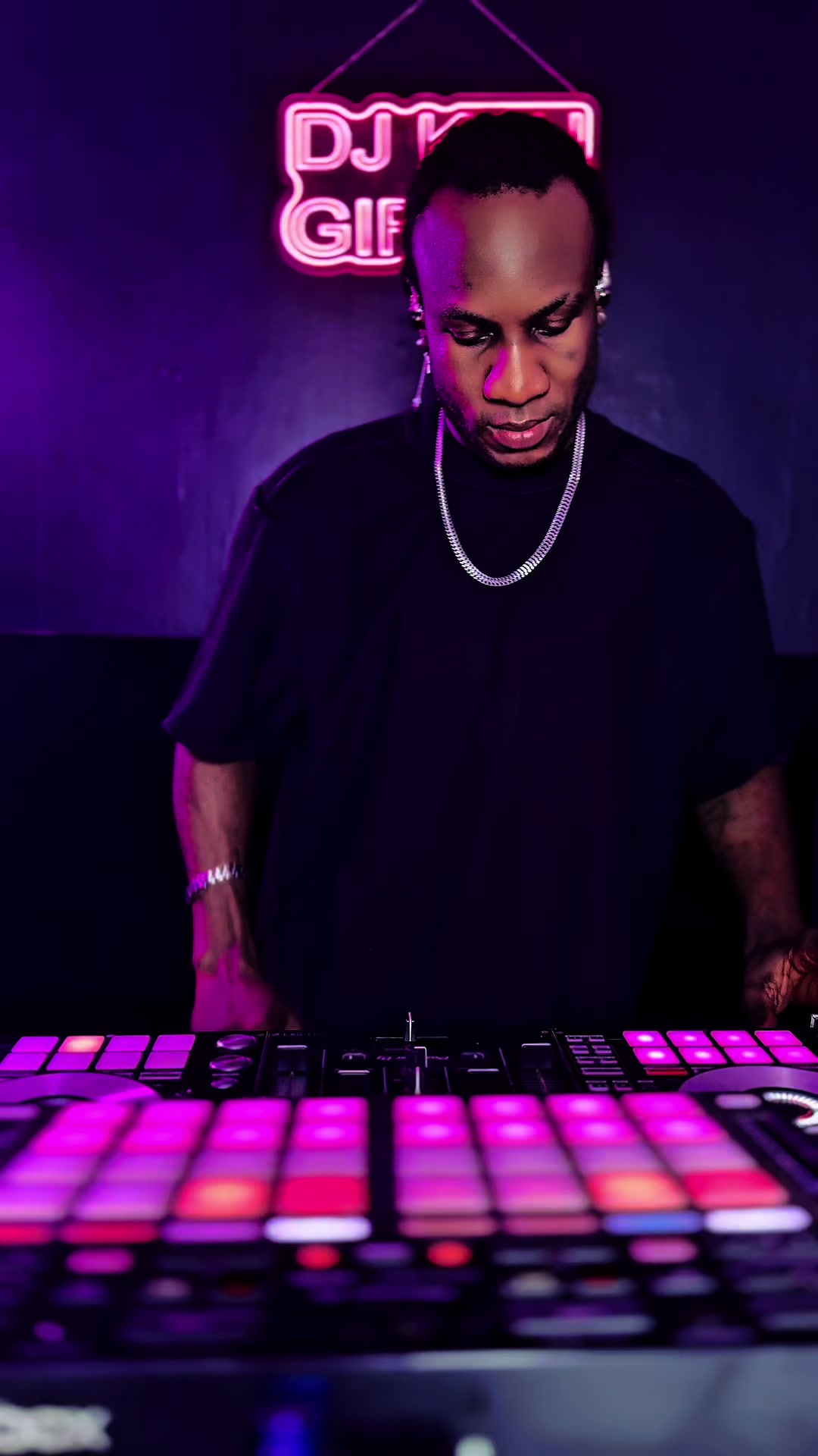 @DJ KEN GIFTED