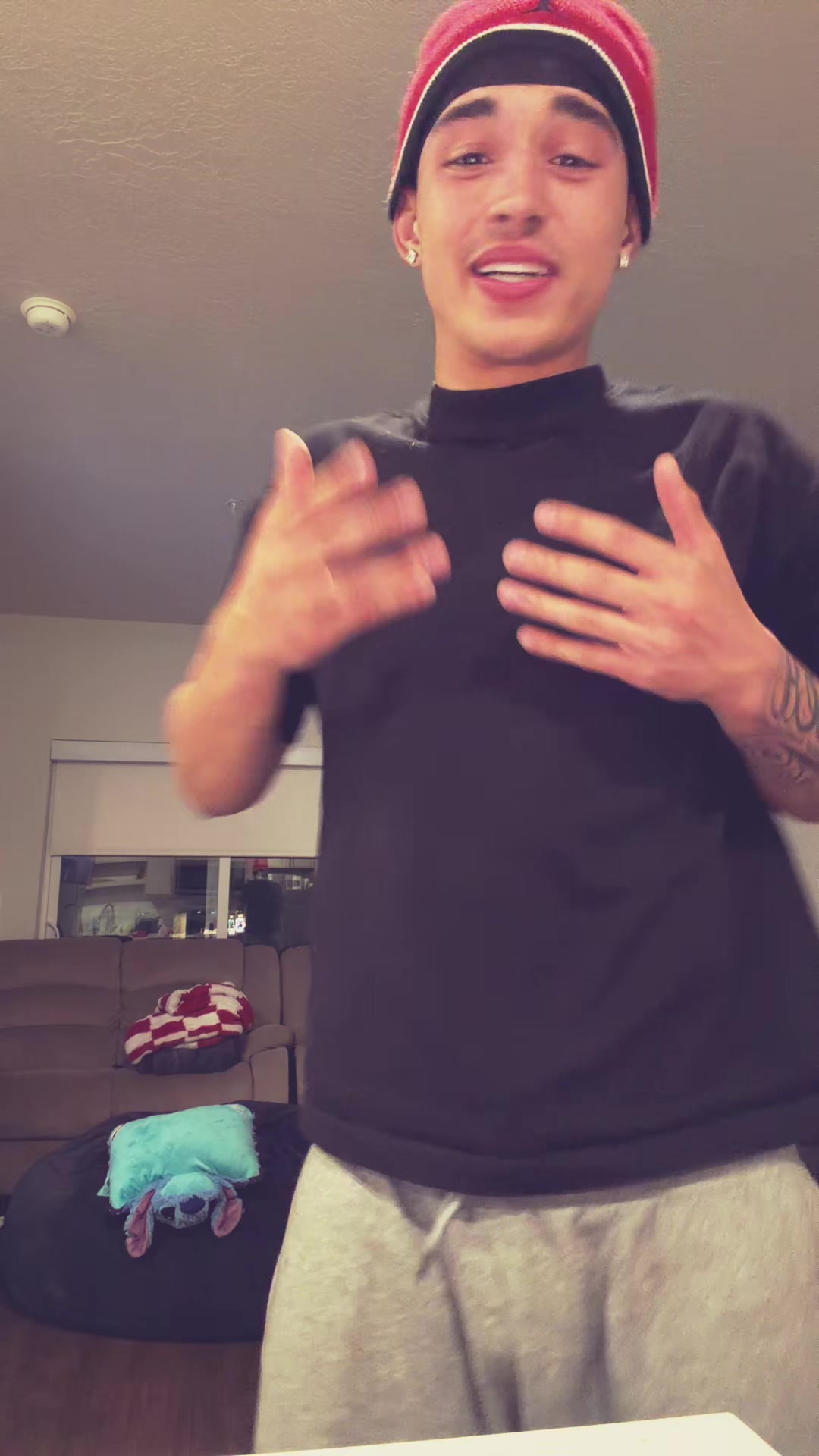 @️
