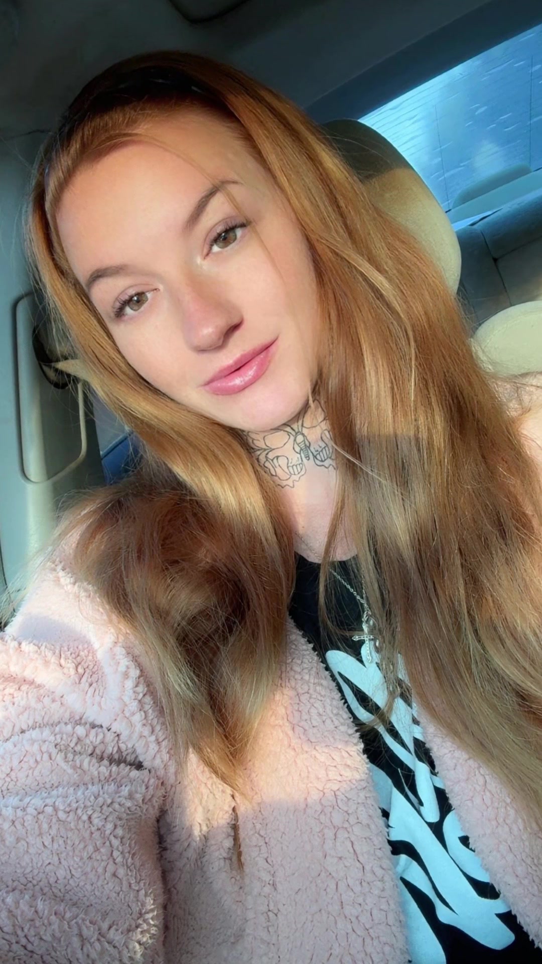 @CourtneyMarie222