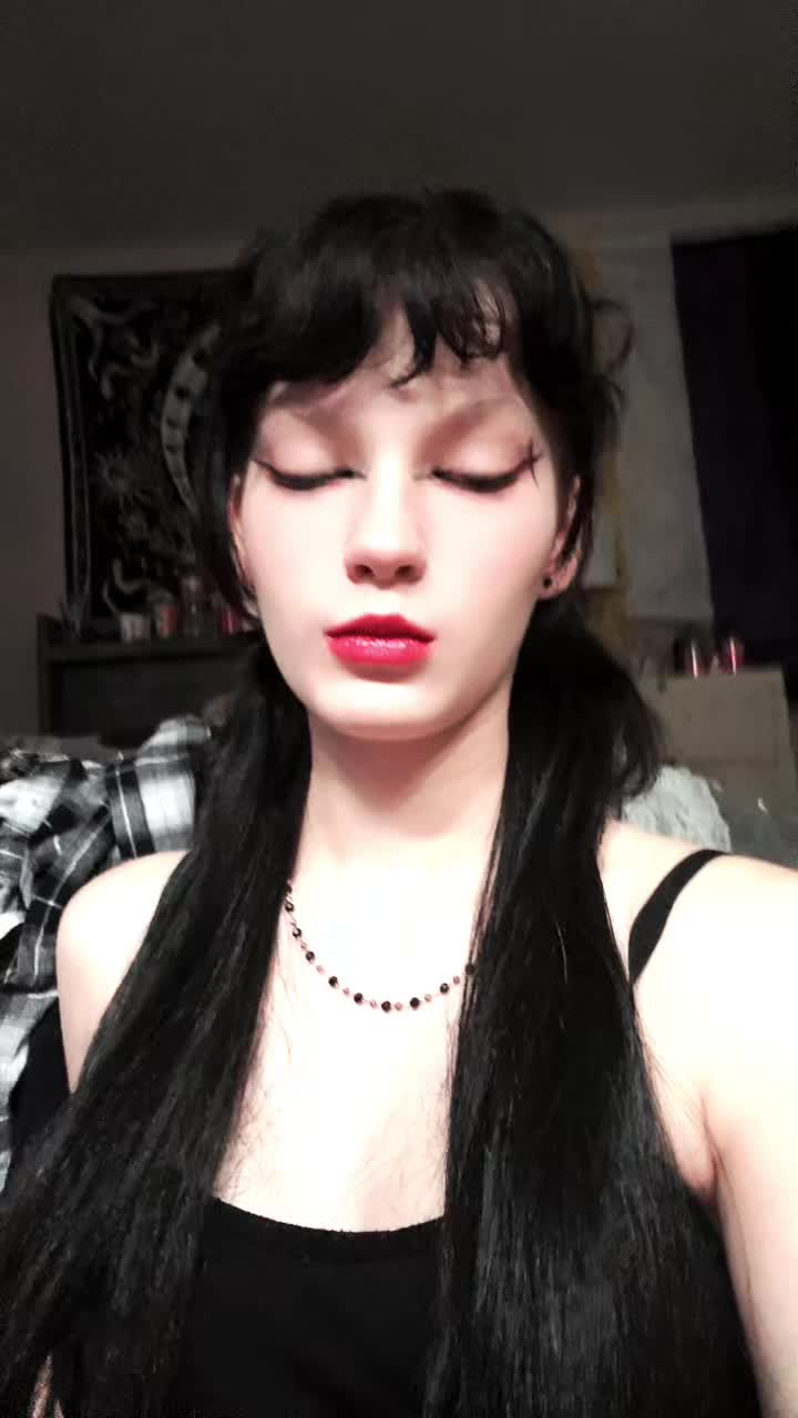 @🖤🥀Ashtrid🥀🖤