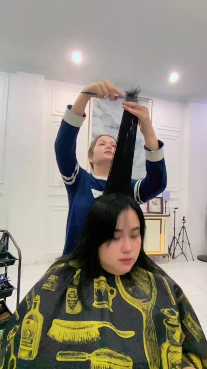 @IkkeSitumeang ( Megumi Salon )