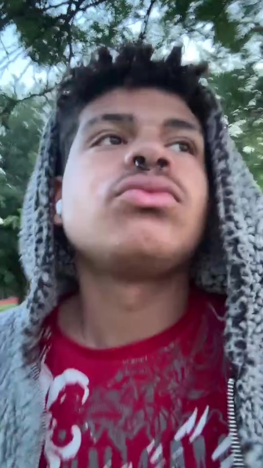 @🐞