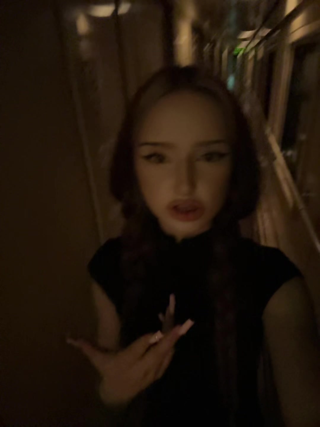@Пчела