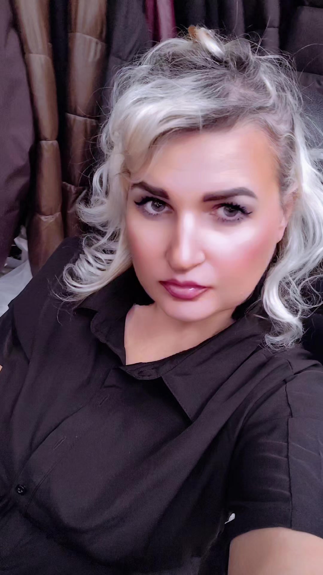 @..........